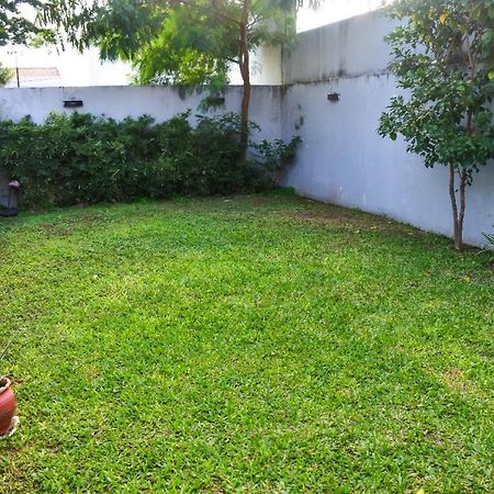 Departamento Amoblado Duplex Διαμέρισμα Ασουνσιόν Εξωτερικό φωτογραφία