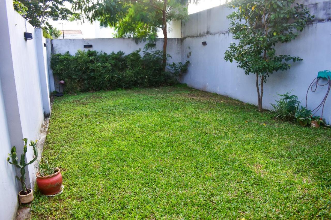 Departamento Amoblado Duplex Διαμέρισμα Ασουνσιόν Εξωτερικό φωτογραφία